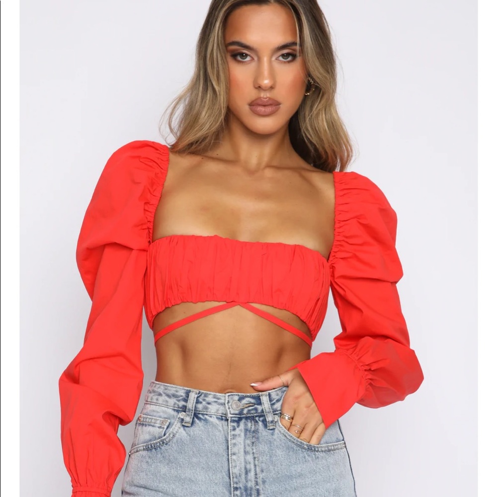 White fox red top